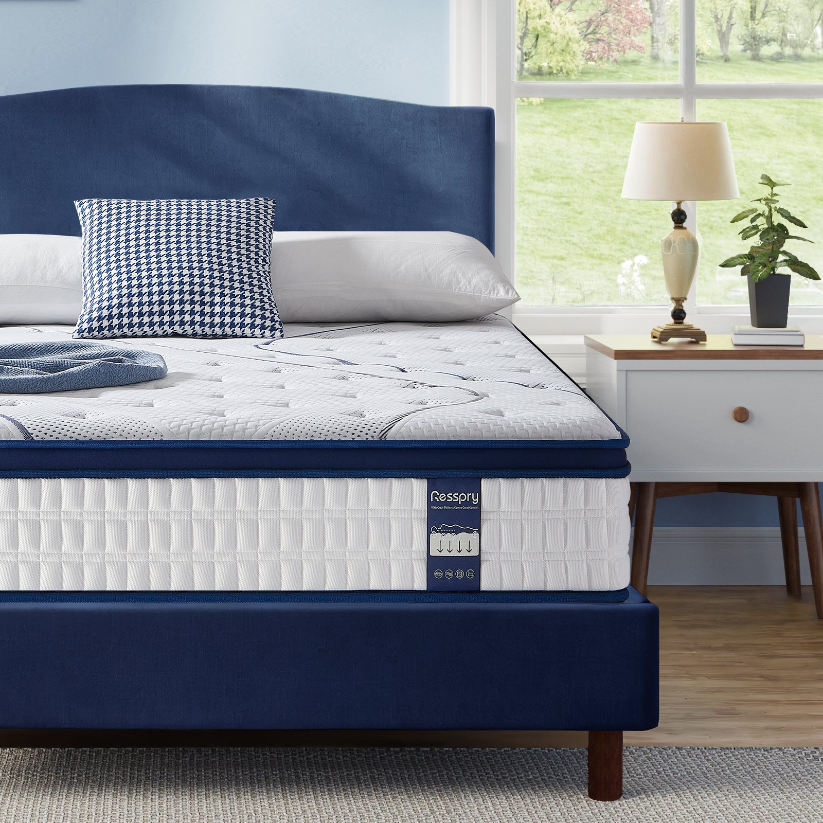 Resspry 10.3Inch Memory Foam Mattress with 7-Zone Support and Sleep Cooler, Medium Firm Hybrid | The SAGA Collection
